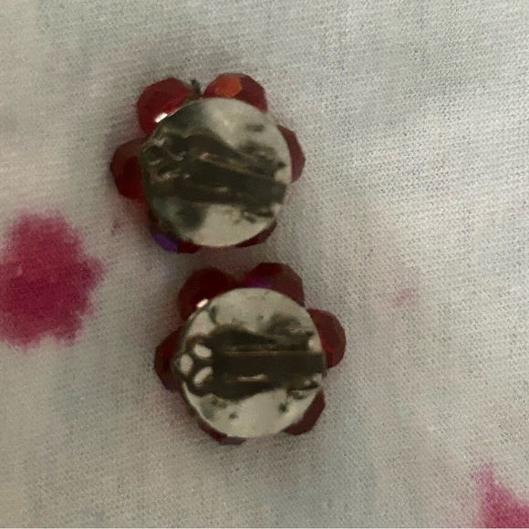 Vintage sparkling earrings red clip on - Picture 5 of 5